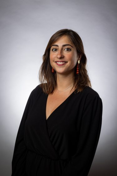 portrait de Caroline Espitalie, chargée de recrutement au sein du cabinet De Graet ConsultingCaroline-Espitalie-De-graet-Consulting