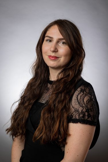 portrait de Mathilde Rambaud, chargée de recrutement au sein du cabinet De Graet Consulting